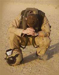 Soldier-Praying